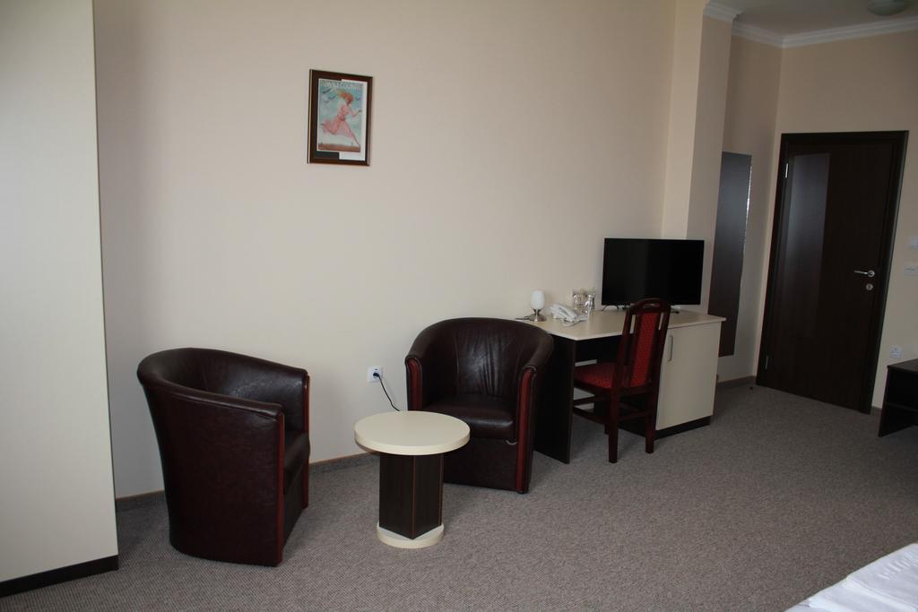 Hotel Feniks Pozarevac Phòng bức ảnh