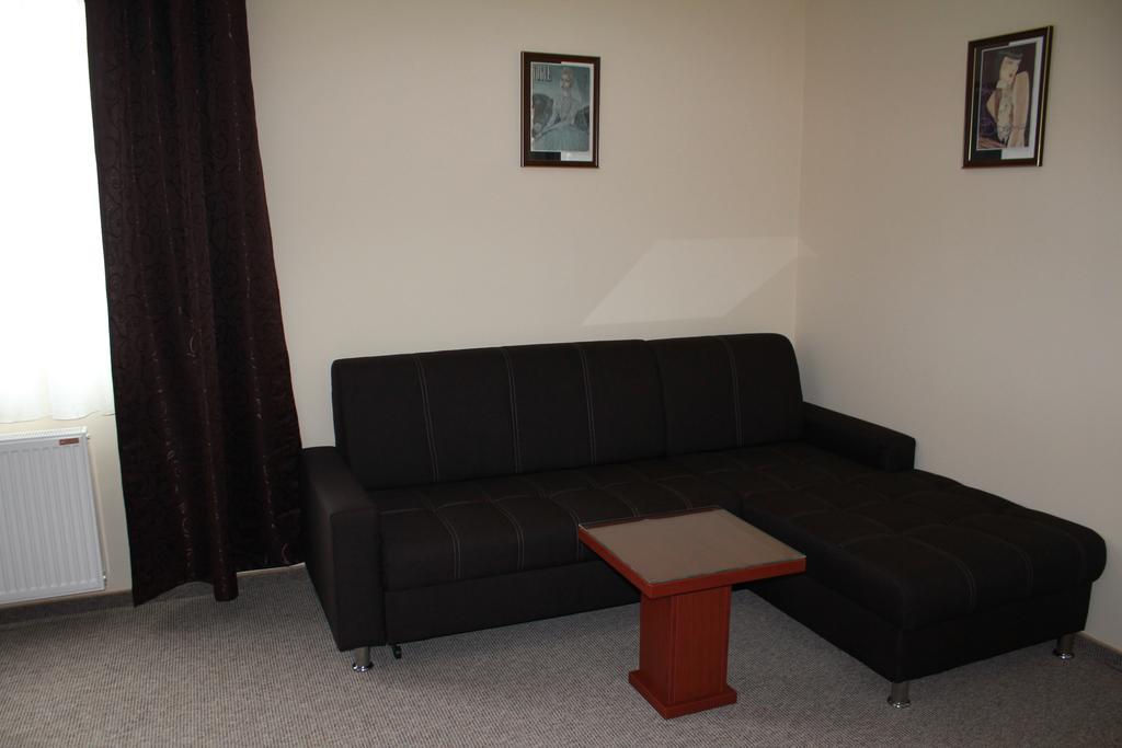 Hotel Feniks Pozarevac Phòng bức ảnh